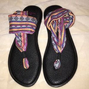 Sanuk Sandal, like new size 10!